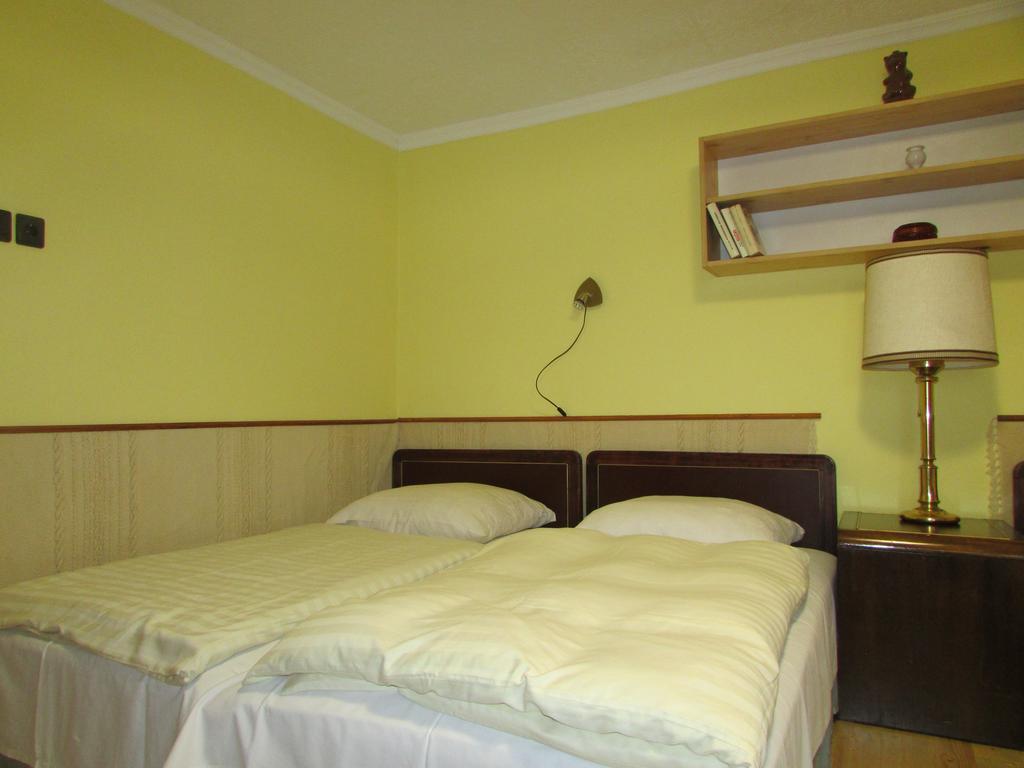 Fueloep Vendeghaz Apartment